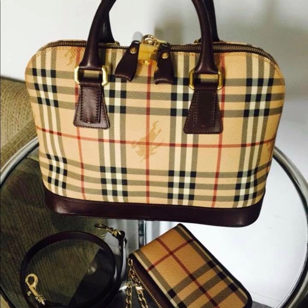 burberry handbag , able to TRADE IN